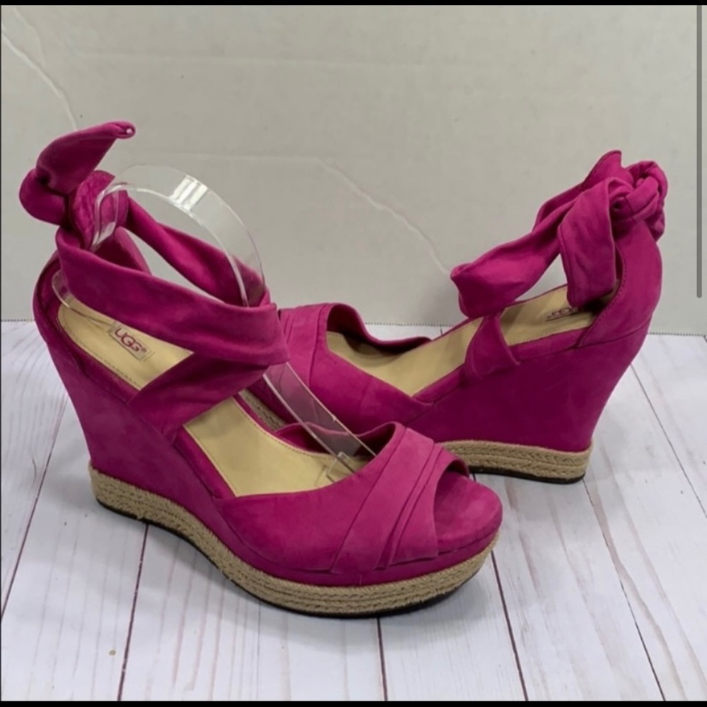 Uggs “Lucy” pink suede leather espadrille wedges